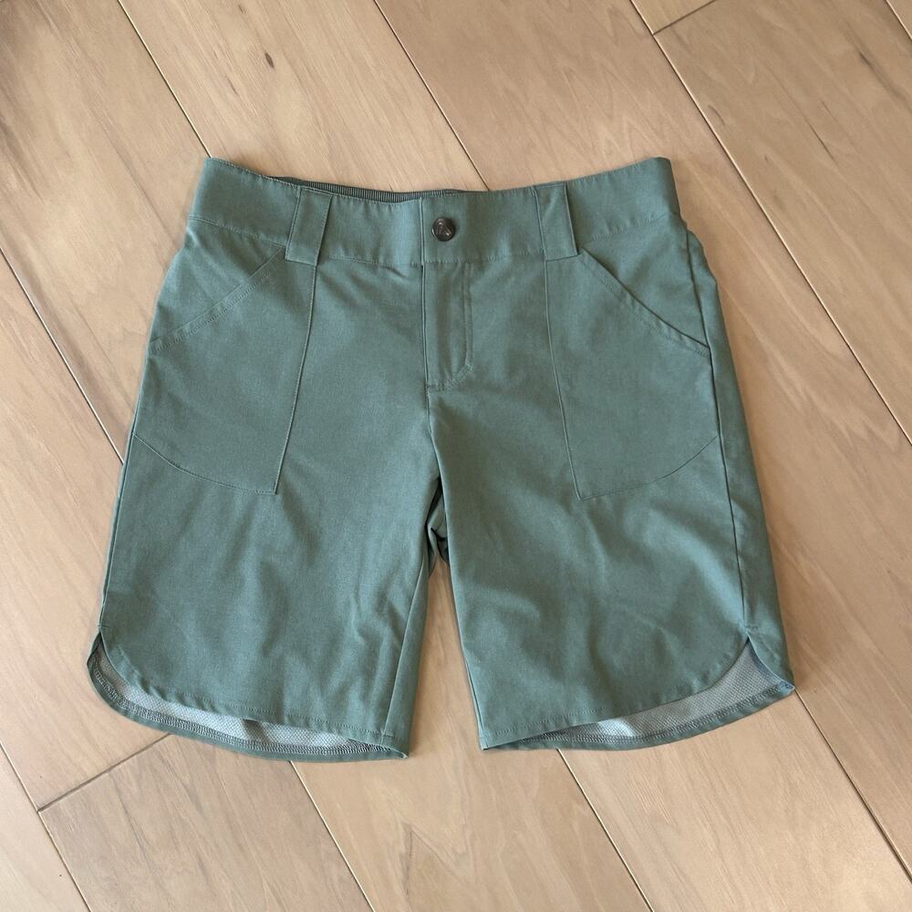 Flylow Sundown Shorts Green 9” Inseam Women's Small